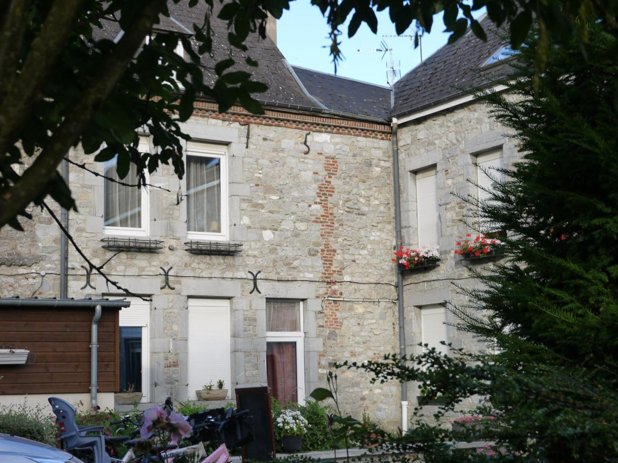 Hotel Val Saint Hilaire Givet Eksteriør bilde