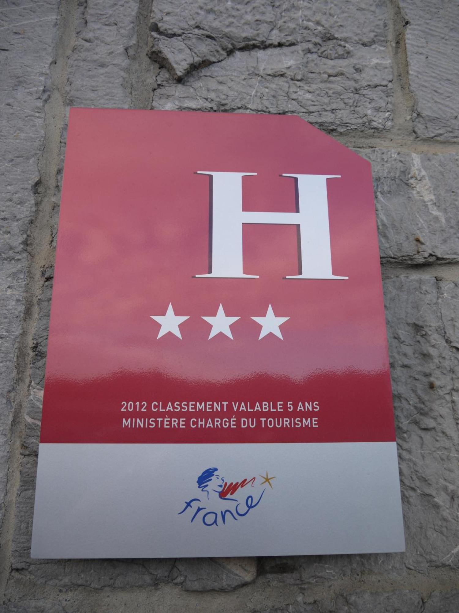 Hotel Val Saint Hilaire Givet Eksteriør bilde