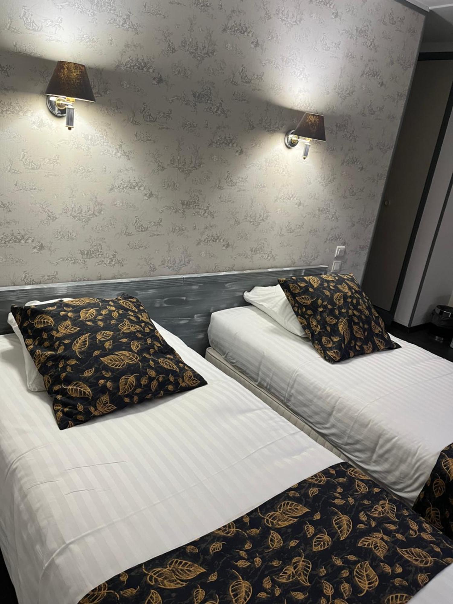 Hotel Val Saint Hilaire Givet Eksteriør bilde